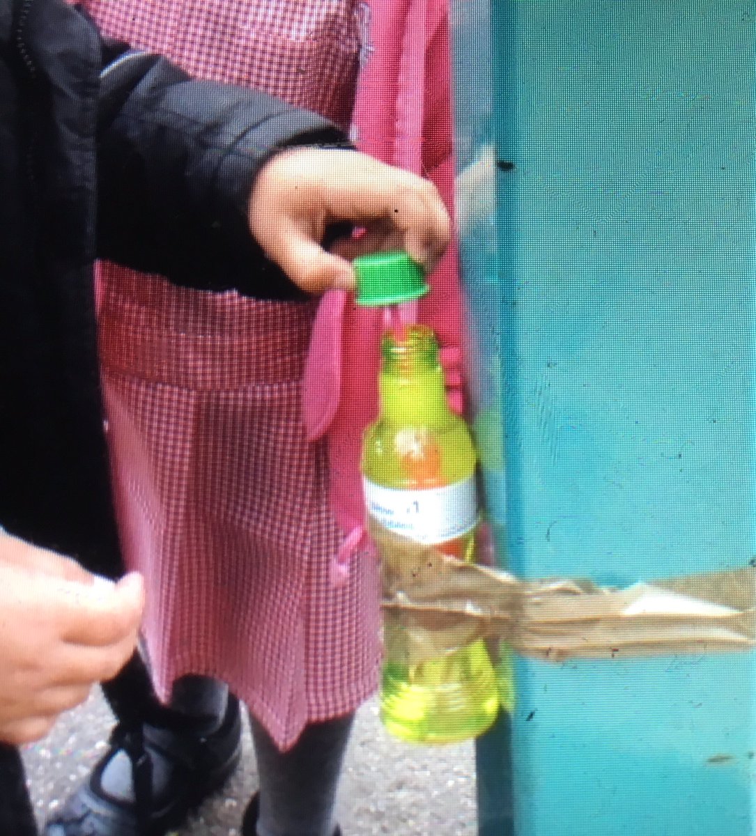 mamabetts1's tweet photo. Pinched this idea but worked a treat #bubblestation 👍 @EYTalking https://t.co/qwAQNoke76