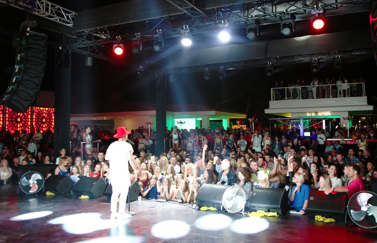 RixosSungate's tweet image. Fun and music filled MayFest..#RixosSungate #RixosSungateMayFest #Monatik #MayFest #MayFest2016 @monatik_official