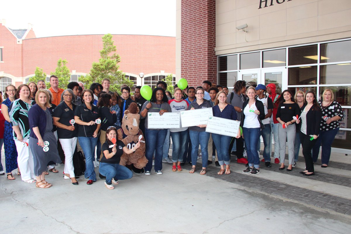 AlvinISD's tweet photo. The @AlvinISD_EdFdn donated $47,267 in Innovative Teaching Grants to Alvin ISD teachers! https://t.co/t9mGsYvmJz https://t.co/GAKVVpbuHv
