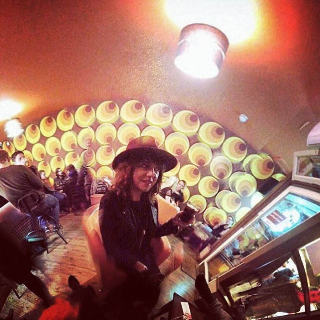 Fantastic snap of @tprhull in #hull from <a href="/bluebeany/">bluebeany</a> - get on down and try a #Berliner whil… ift.tt/1Z90PmW