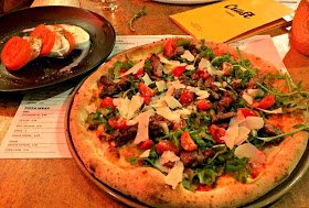 GingerJaxx's tweet photo. PIZZA, PIZZA, PIZZA βΊοΈπ | https://t.co/08TawTiw9Z | @Liv_Bloggers @NWBloggers #fdbloggers #foodieposts https://t.co/7cP9a3c9M6
