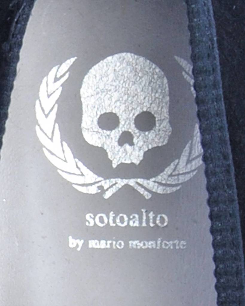 cuteboysnet's tweet photo. SOTOALTO X MARIO MONFORTE
Is now ready the logo of my shoes collection with @Sotoalto
soon... at … https://t.co/pCAWpHaR8p