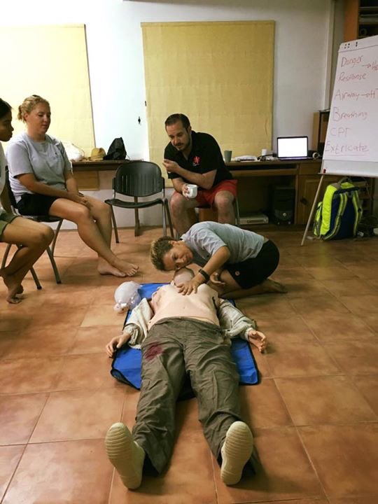 theDRFchairty's tweet photo. @MDTPhil delivering recognition of cardiac arrest #teainhand https://t.co/EObZ9asBh8
