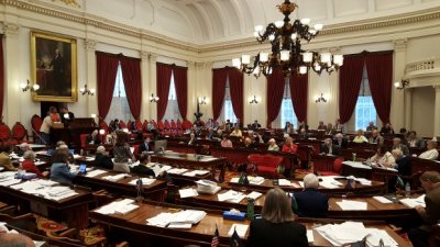 Vermont House votes against Legalization dld.bz/e4Uae
