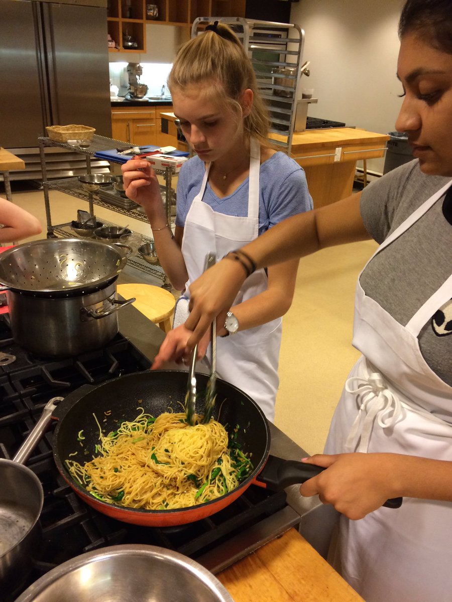 mr_smitchell's tweet photo. Great day of cookin' in Montreal with grade 10's @theyorkschool #yorklearns #lifeskills https://t.co/Fa0R4YGchD