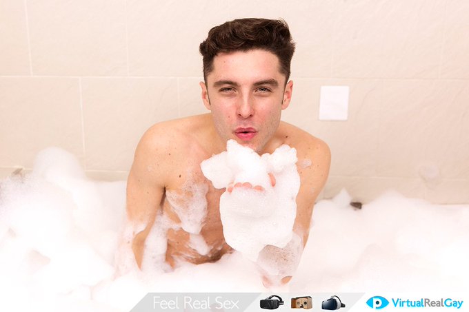 Don't be shy and take a bath w/ @JohnyCruzXXX! https://t.co/hSM0IAmPhF #VR #GayPorn #Gay #Oculus #HTCVive