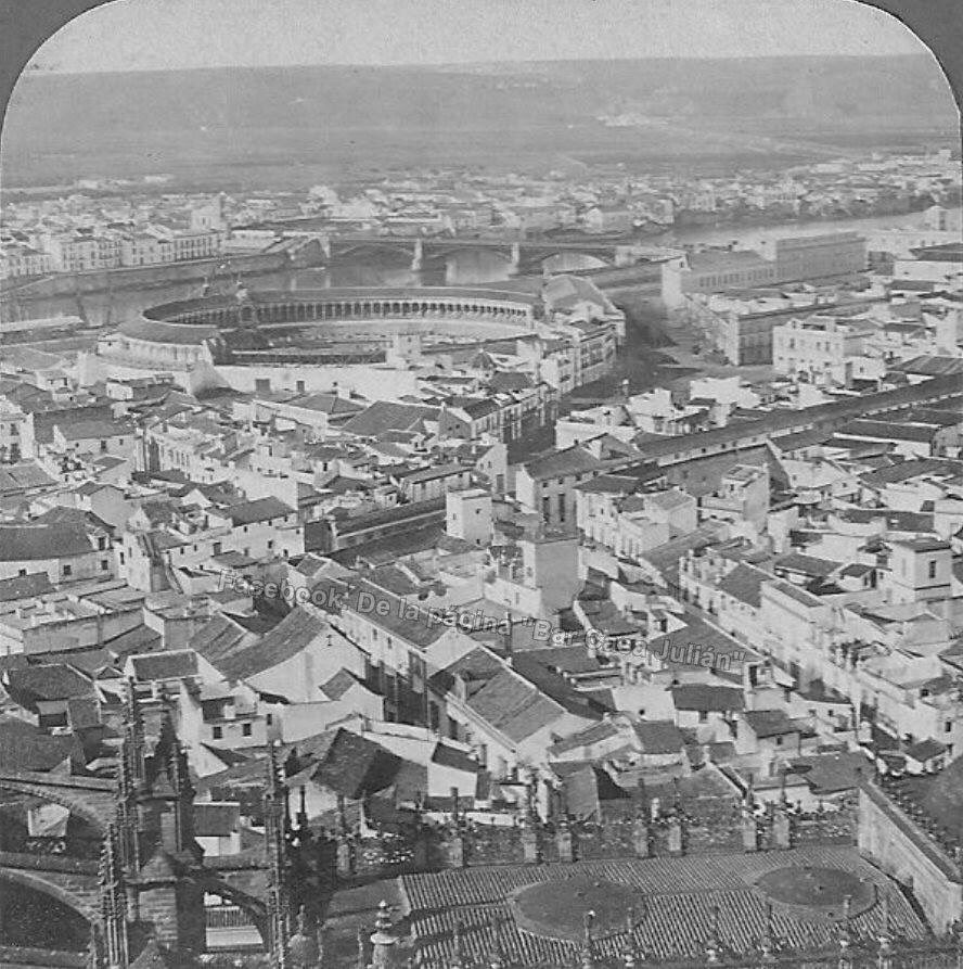 kayakestable's tweet photo. Año 1868 desde la Giralda, observen la calle Adriano con salida a Paseo Colón junto a la Plaza de Toros #Sevillayer https://t.co/Bit60x3dKx