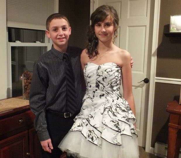 alinam_z19's tweet photo. From Semi to Prom 😌💃 @joey_guad #TransformationTuesday https://t.co/i4mqQlicPX