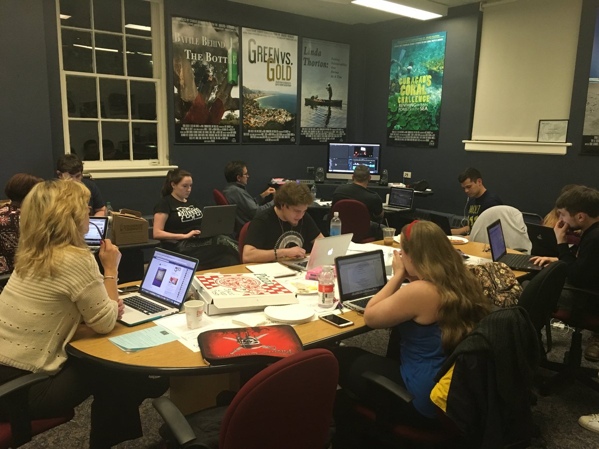 PaceDocs's tweet photo. We are still here. Tired but getting stuff done! #pacedocs #Cuba #cubacrossroads #editing #pacestudents https://t.co/XN8p1tdxUi
