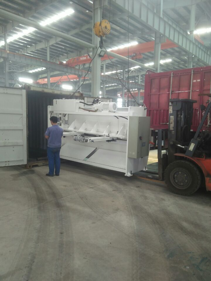 shearing machine Q11K-6*3200 and ironworker sent to New Zealand.