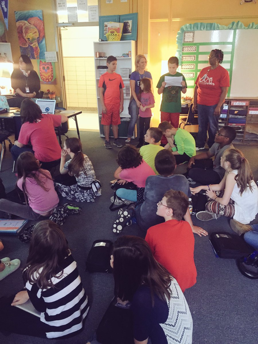 HartmanJaysa's tweet photo. #rvfabfourth enjoyed finding out our learning styles! What an interesting presentation! #lpsleads #rvroadrunners https://t.co/JlxzLjeFv2