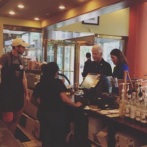 HeineBrosCoffee's tweet photo. #regram from @wave3news: When the former president stops by... #billclinton #spotted #Loui… https://t.co/B6H9iOT2In https://t.co/bwEIxc8EVk