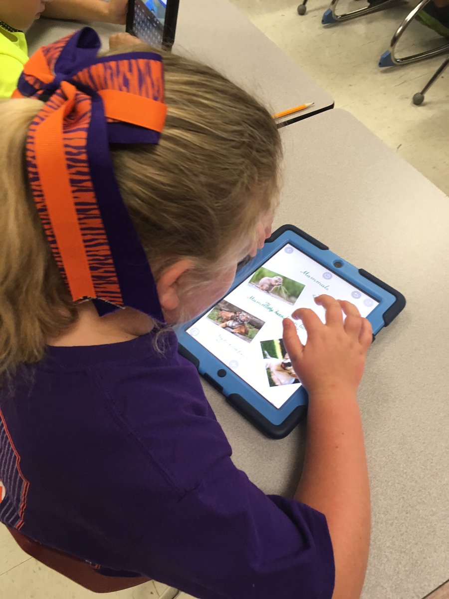 MrsTechieG's tweet photo. @Mrs_KShufelt Ss use @PicCollage &amp; @Seesaw to show their knowledge of animals @hmesshine #a1digitalinnovation https://t.co/O9y6q2wvRi