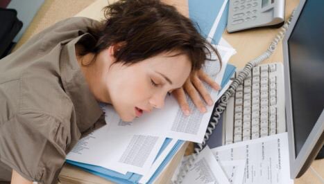 AshleyAPpsych's tweet photo. When I get to California and start college but my Circadian Rhythm just isn't right https://t.co/Bw9ntHh31h