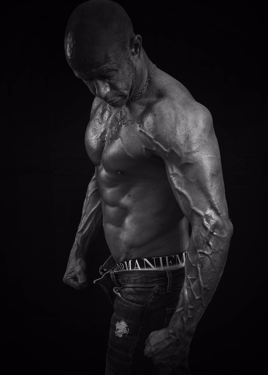 Photo_NLean's tweet photo. Great day yesterday doing a fitness shoot. Think it went rather well... What do you think? #fitnessphotography https://t.co/UExasu9OKB