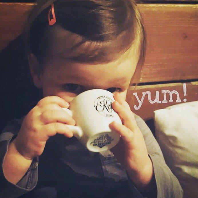 KeKDelft's tweet photo. 'Who doesn't like a good babyccino?' #enjoyablemoment ๐ท by Susanne van Seven Stitches. Dank voor dit mooie plaatje๐ https://t.co/QUa0a0iZd3