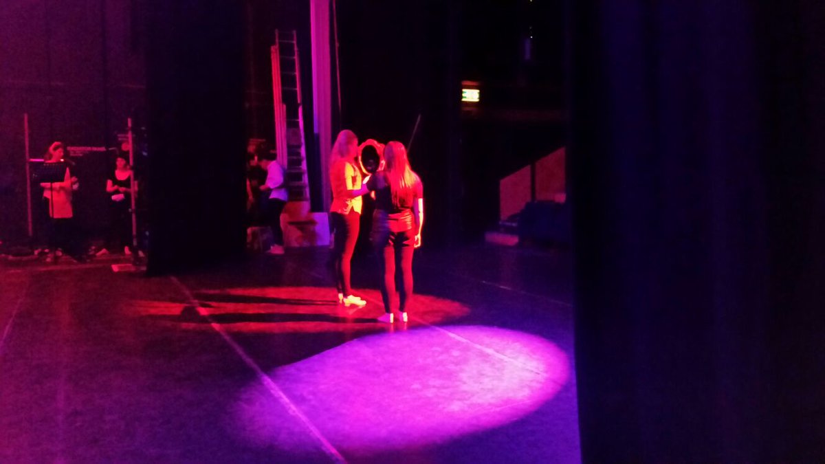 OnMyWay0305's tweet photo. First show day done at Northbrook college so pleased with how it went! Now for fringe next week 👏👏 https://t.co/dffrxFfuEw