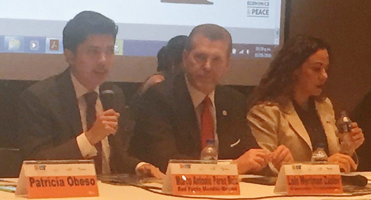 PactoGlobalMx's tweet photo. @Marcoaperezruiz Foro Cultura #Paz México #B4PMex @colectivoacci0n detonantes de #paz @GrandezasomosMx #EncuentroESR https://t.co/9nb0j0lmFA