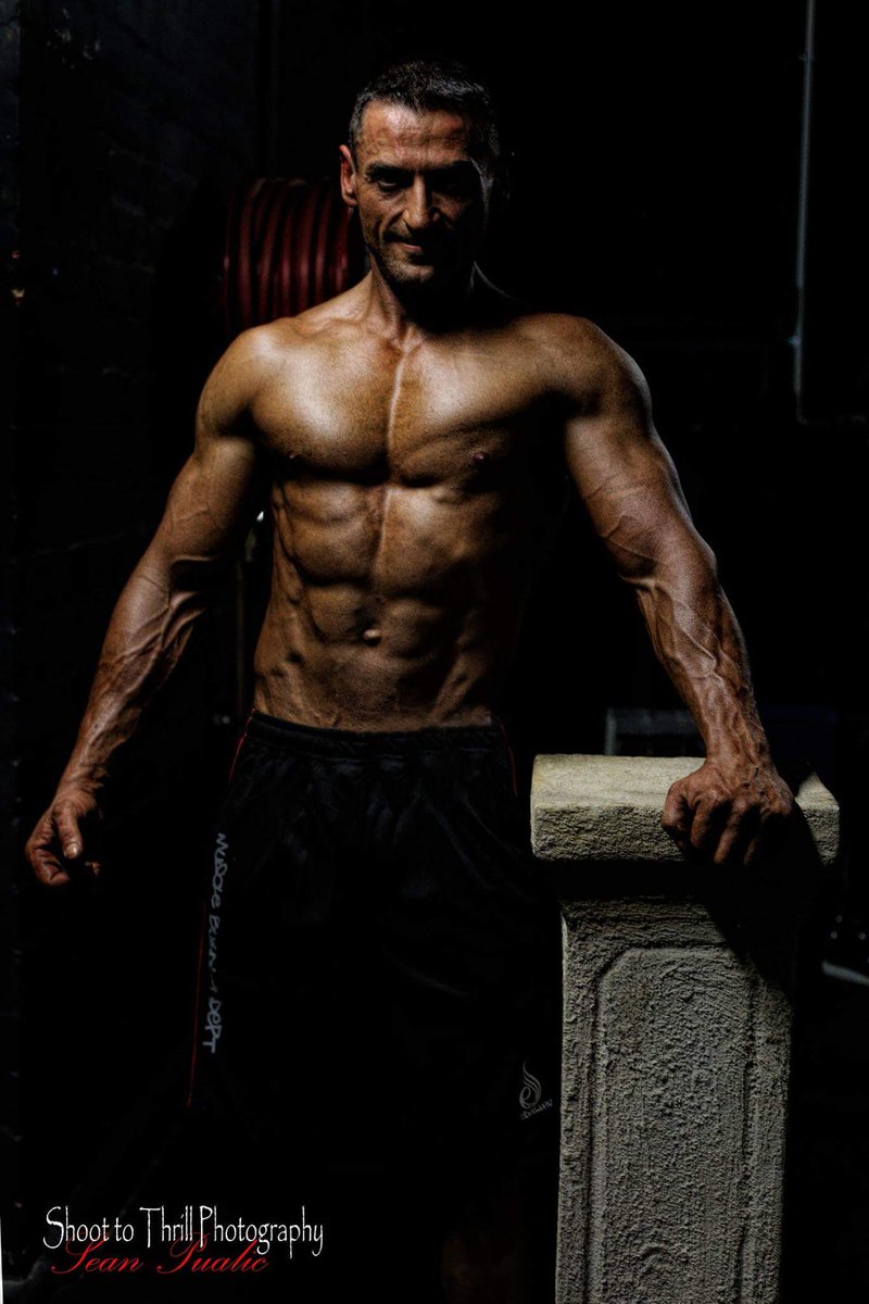 seany_boy71's tweet photo. Backstage at the #inbasa #fitness show. Big Shane. #motivation #inspire #fitnessmodel #physique https://t.co/VsSZvaedhR