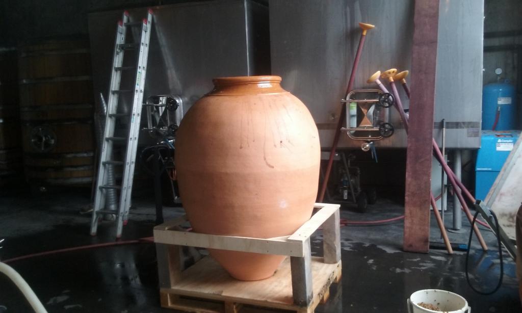 HuwKinch's tweet photo. @LarryMcPinot our new toy has arrived and is full of Chardonnay! https://t.co/2SdhcPEbQ9