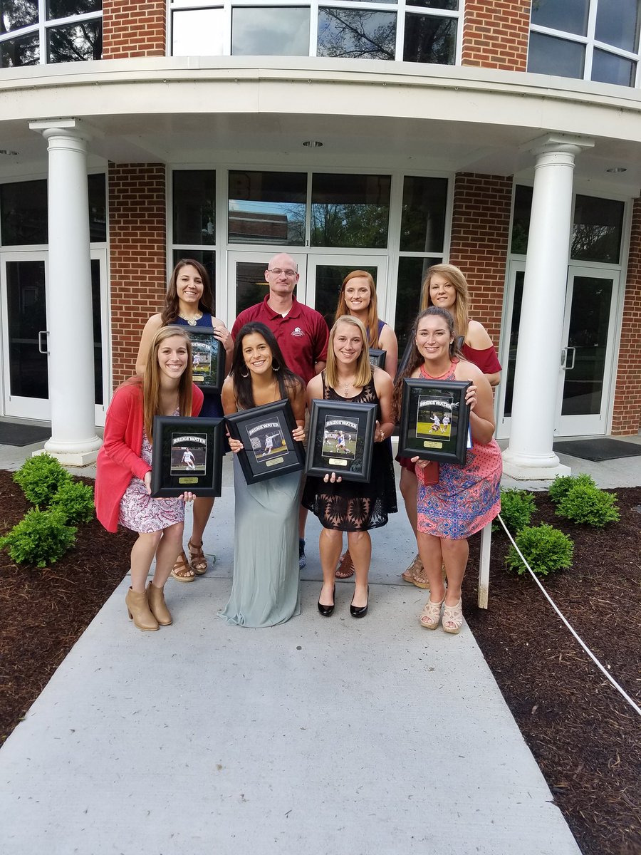 BH2OWSoccer's tweet photo. Thanks for a great evening and even better memories over the last four years. #2012recruitingclass #impactclass https://t.co/gxO5VgX6Qf