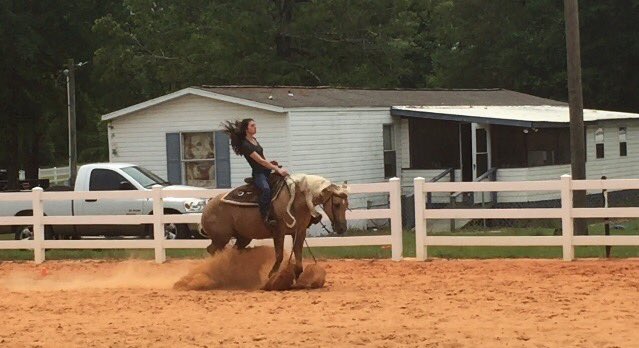 Spinninglow's tweet photo. Every girl needs a blonde best friend❤️ #surelycashinchex https://t.co/e0UxgNAWET