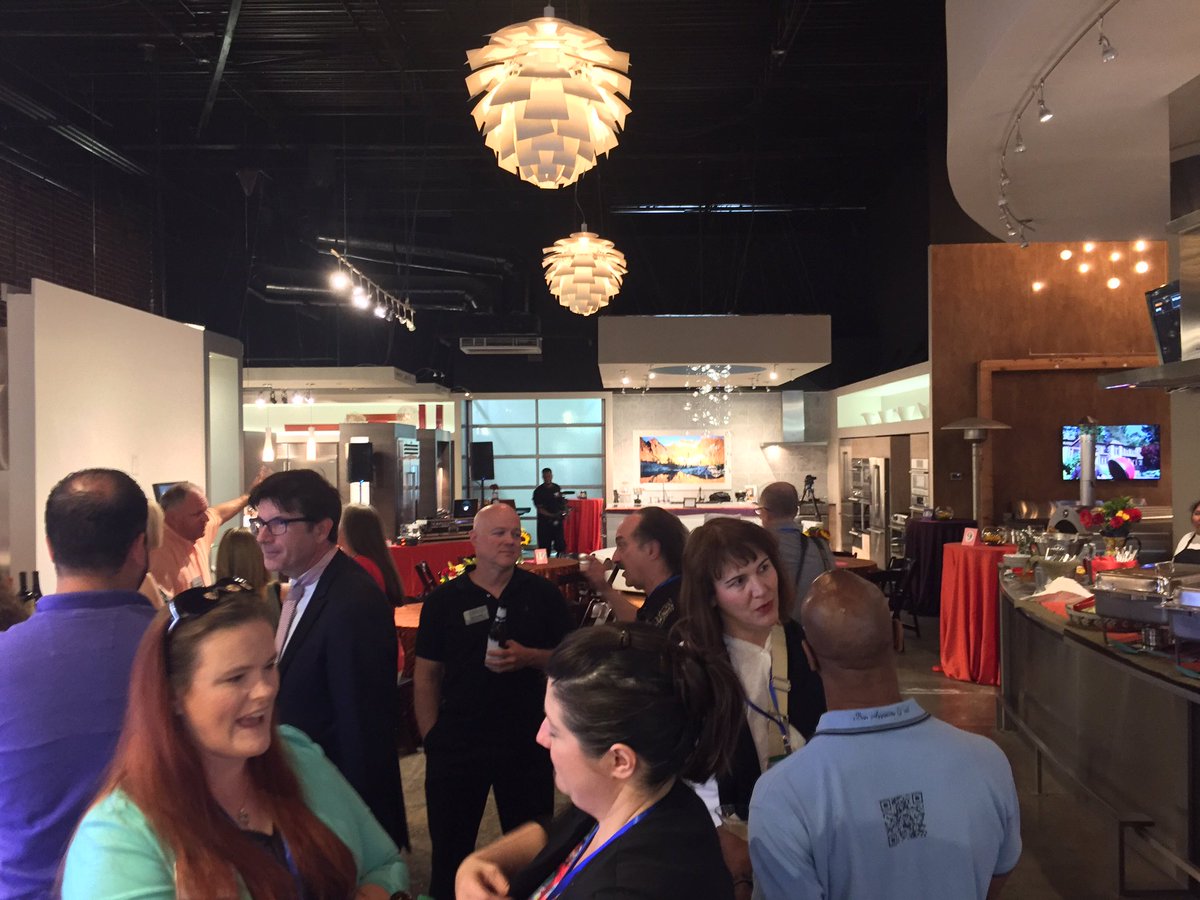 PPiEvents's tweet photo. Mingling, mixing, and margarita-ing with @NACEATL at @GuyGunterHome celebrating Cinco de Mayo https://t.co/YuHTyFDuFS