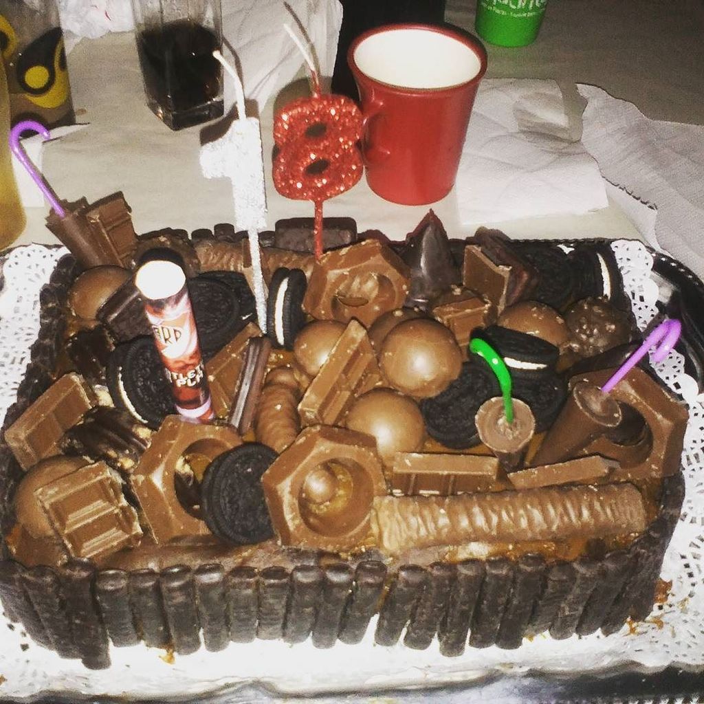 OnlyFerrariPics's tweet photo. Cumpleaños y la mejor torta
#love #l4like #l4lalways #l4lkpop #l4likes #l4pp #l4f #l4s #l #f #f4f #f4l #f430 #f4fba… https://t.co/Te4mkFYX3r