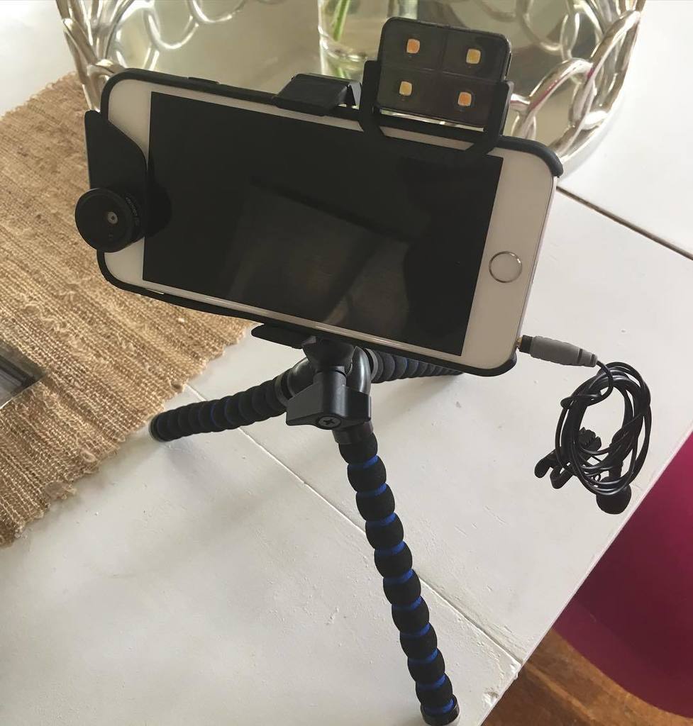 RyanSteinolfson's tweet photo. A great mobile #livestreaming and #snapchat studio that will give you a #wideanglevideo, g… https://t.co/M8QZdmFbt9 https://t.co/IyxUIvXC45