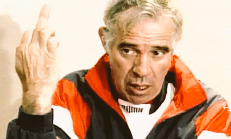 atm_david's tweet photo. Y para Xavi y su cortacésped, para Guardiola y su colonia, y para Rummenigge y su humildad... https://t.co/pC7VupEy9C