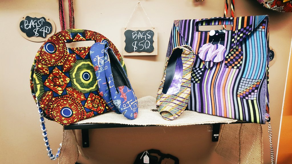 rolakeyonge's tweet photo. ❤❤❤#rolakeyonge #artsmarket #riverside #fashion https://t.co/dzT6QOE0ka