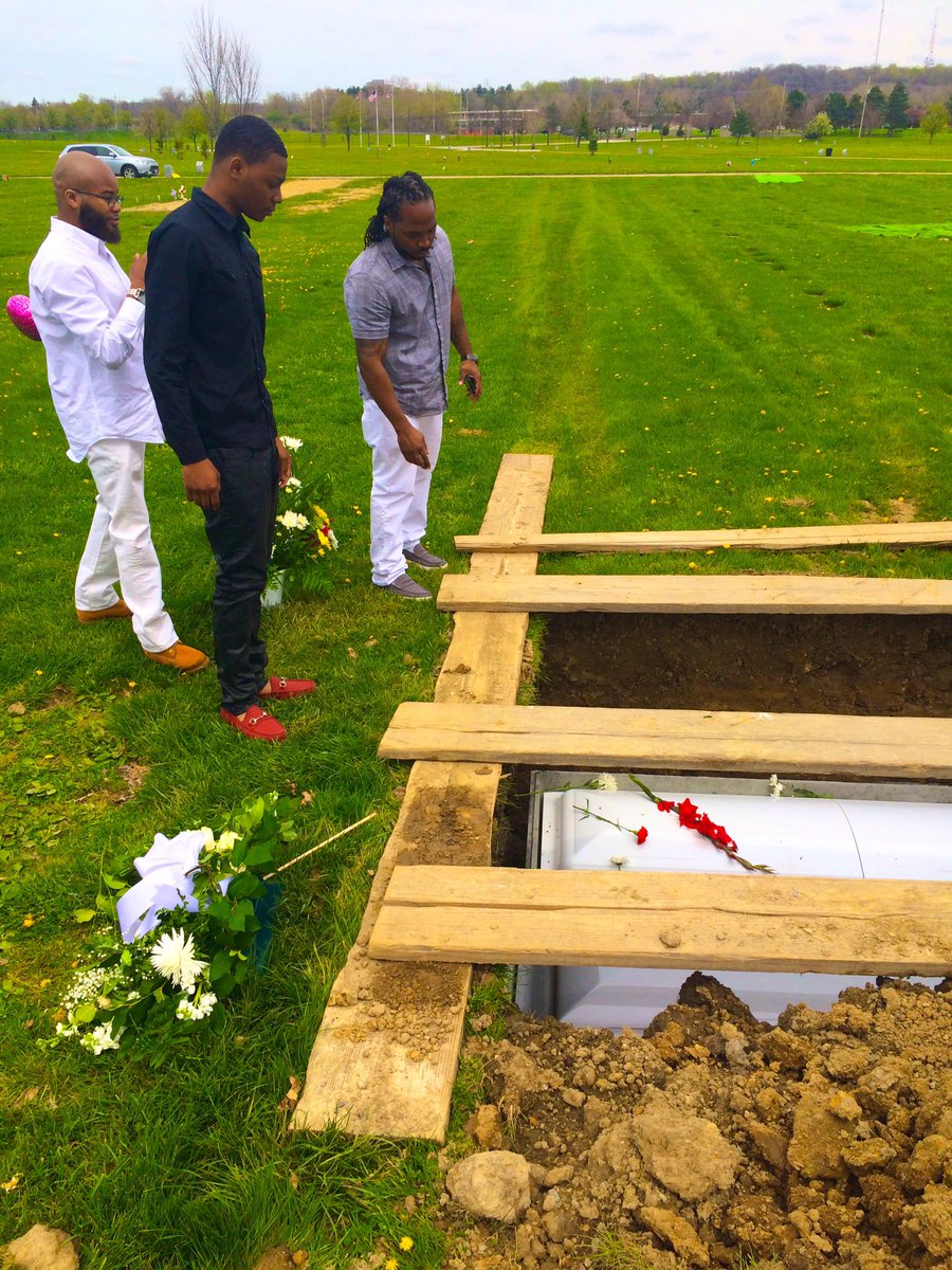 heav117's tweet photo. Rest easy cash money๐ข๐๐ฝ๐ผ๐ฝ #CASHBLOCK https://t.co/1Qtgvo9WcC