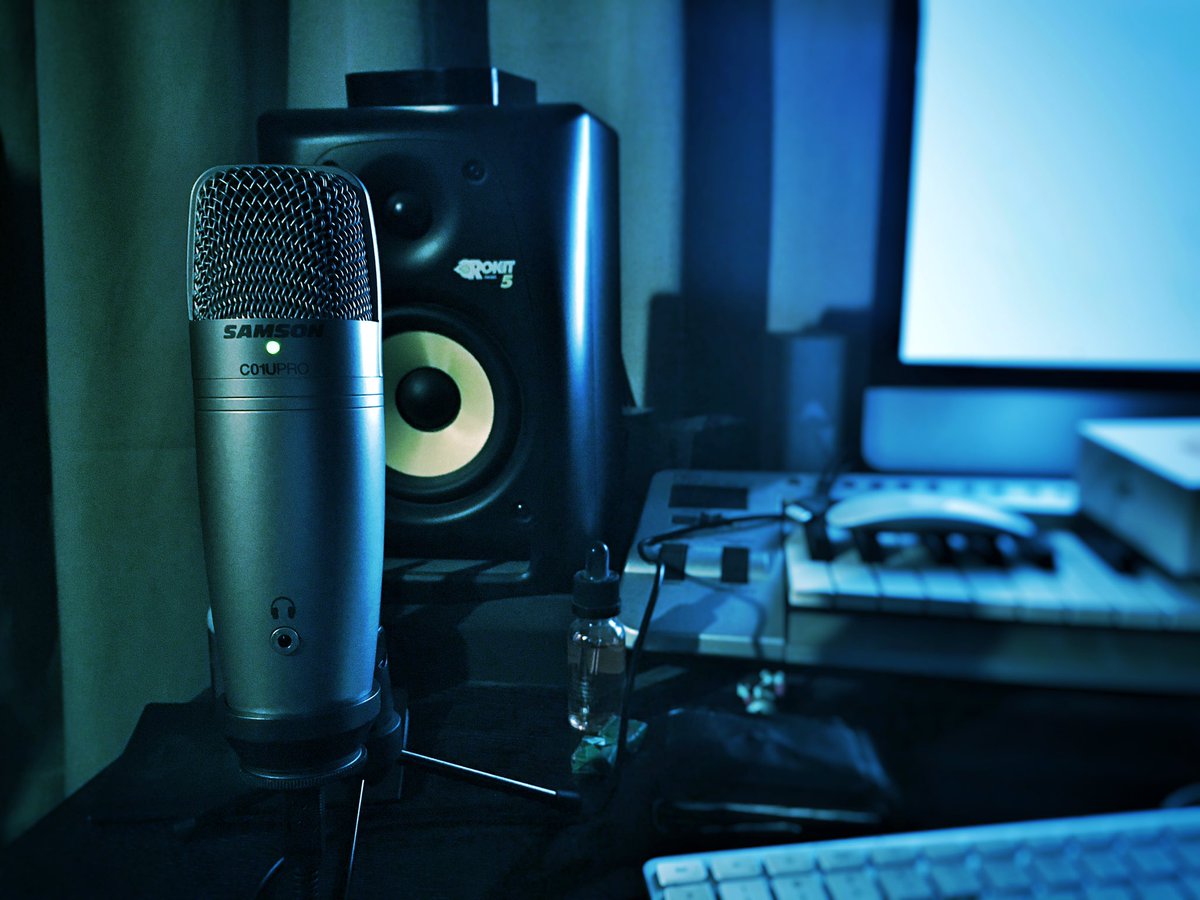 Ruan3D_'s tweet image. New mic! Can&apos;t wait to use it when recording my next tutorial! #samsontech @samsontech