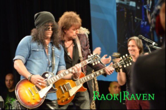 RaokRaven's tweet photo. Happy #NationalConcertDay Support musicians! Go to shows! @Slash @TheRealSambora @fearfestevil @AsadaMessiah 🎸🤘🏼👏🏼🎤🎸 https://t.co/MJbKKYglUU