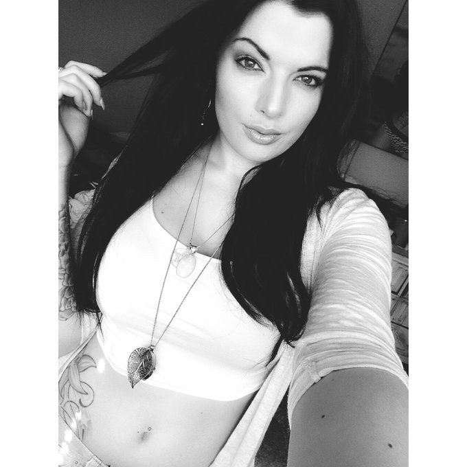 Hope u guys are having a good day! ❤️✌🏻️🐰😘 @PlayboyMagSA @playboyhrvatska https://t.co/YsGhOb4KSz<a class="tags" target="_blank" title="On Twitter" href="/?out=eyJ0eXAiOiJKV1QiLCJhbGciOiJIUzUxMiJ9.eyJpYXQiOjE3MjA5NjIyODMsImlzcyI6InR3cG9ybnN0YXJzLmNvbSIsIm5iZiI6MTcyMDk2MjI4MywiZXhwIjoxNzUyNDk4MjgzLCJyZWRpcmVjdF91cmwiOiJodHRwczovL3R3aXR0ZXIuY29tL1BsYXlib3lNYWdTQSJ9.laDJe9p8Oz65PWOQYpCWd7bKYv29OsbiGs_yeqpN9VfTKpO2uXyIfF3Ryt1LbnYaK5jO96oLoxp5HXYD7T4W3Q">@PlayboyMagSA</a><a href="/tag/tuesdaytease"class="tags"><span>#tuesdaytease</span></a><a href="/tag/martesdeespejo"class="tags"><span>#martesdeespejo</span></a>