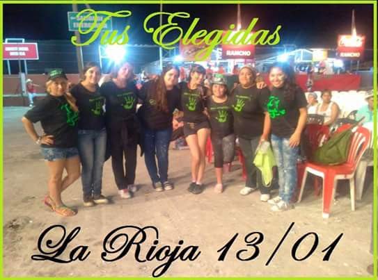 carola_acu's tweet photo. #Fanaticosenvox  así vivimos nuestro fanatismo @Radiovoxfm @TusElegidas La Rioja https://t.co/QLiHu5WWoN