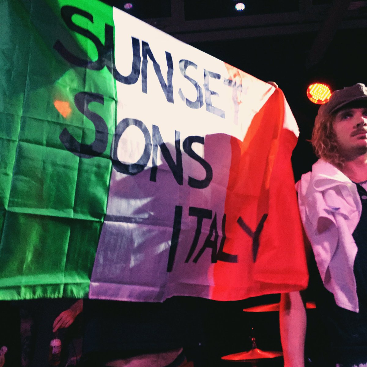 SunsetSonsIta's tweet photo. Thank you for tonight's amazing show! Already can't wait to have you guys back! 🇮🇹❤️ @SunsetSons @JedLaidlaw https://t.co/35PREyGRZQ