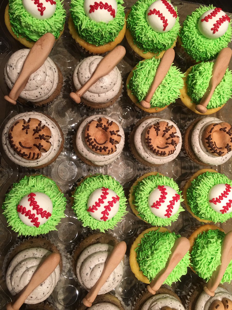 Baseball cupcakes #cupcake #LetsGoBucs