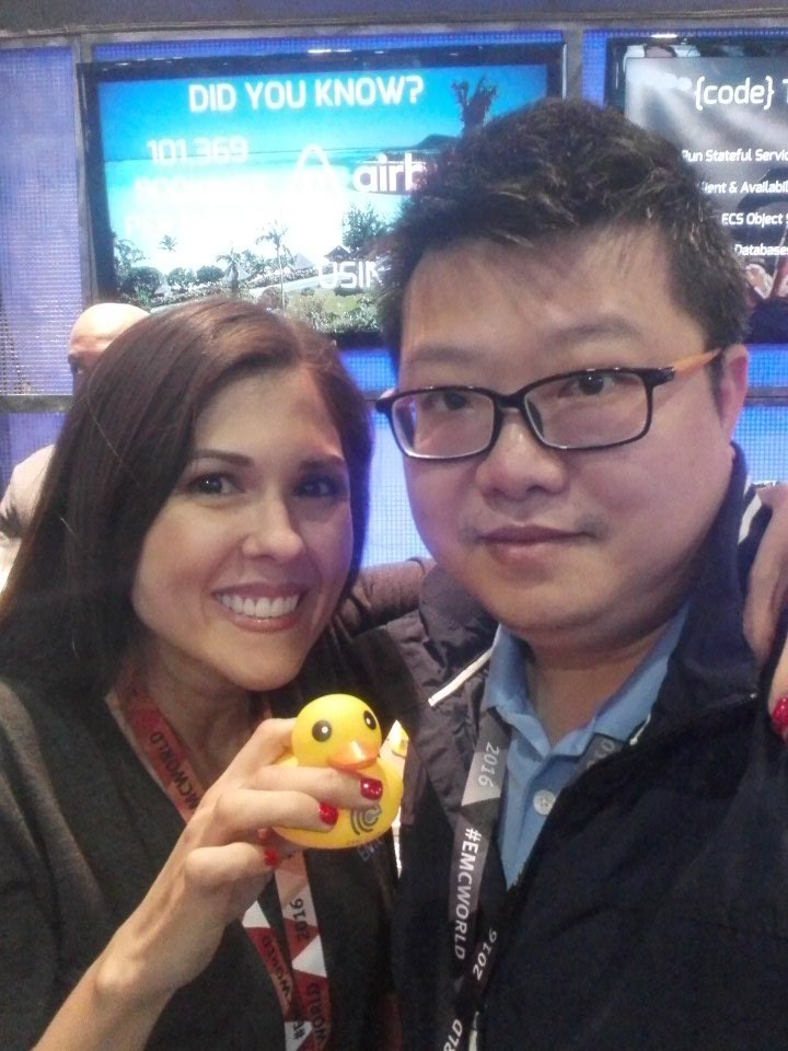 coolzi's tweet photo. #emccode #ContainYourself ! https://t.co/V7iEnvJZAv