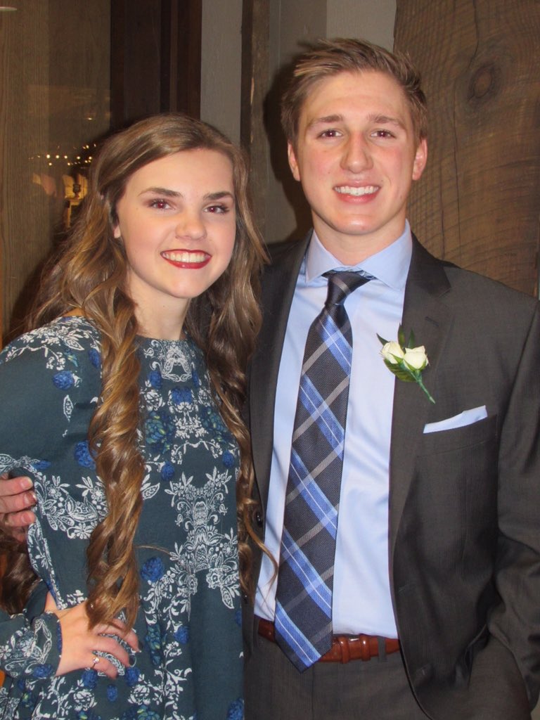 laurynmoquist's tweet photo. Happy bday Androon☺️ thanks for always making fun of me!! https://t.co/M5IX97trtQ