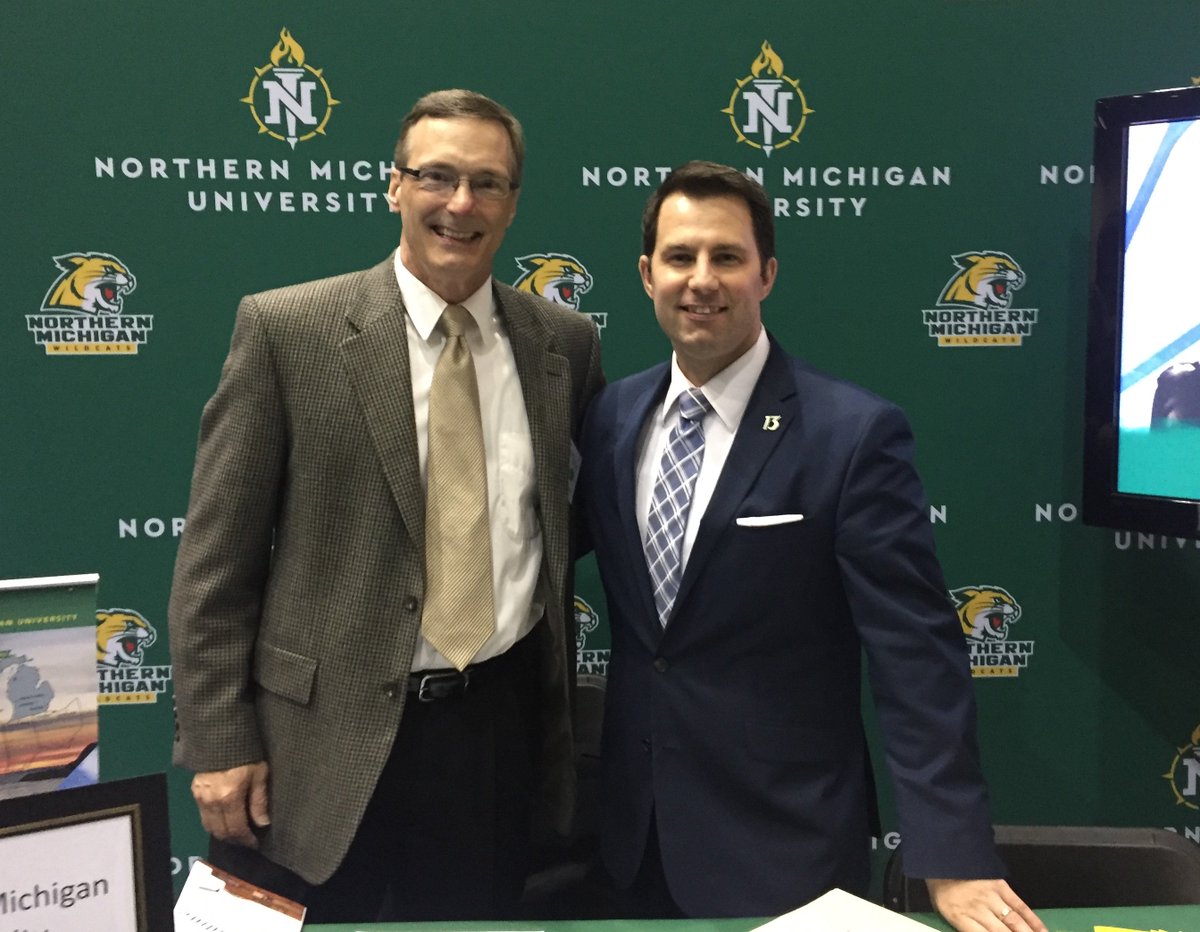 NickLaFave's tweet photo. Had fun repping the alma mater (@NorthernMichU) at @MichBroadcaster's #GLBC16. https://t.co/MCef9rp7jg