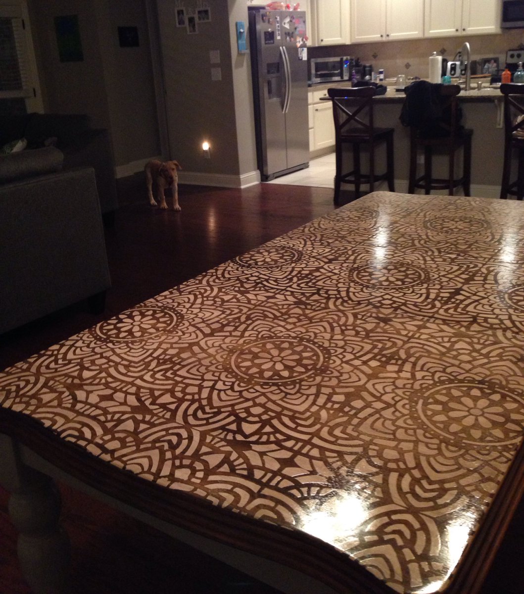 JustMarriedMrs's tweet photo. Our table project is finally complete after over a year and this girl is super excited! Bring on the dinner parties! https://t.co/DMLXr5uem1