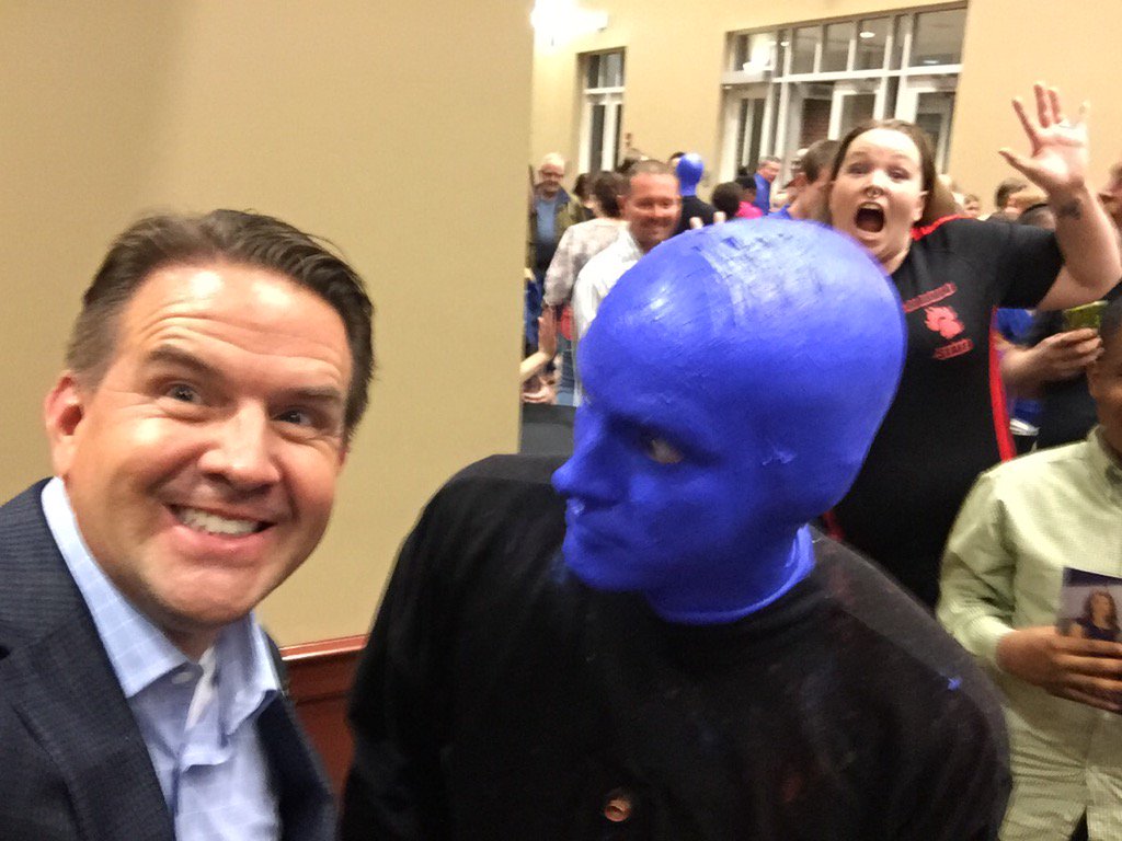 michaeltbenson's tweet photo. Great show followed by a somewhat awkward selfie with @bluemangroup @EKUCenter https://t.co/AIKVGRjT48