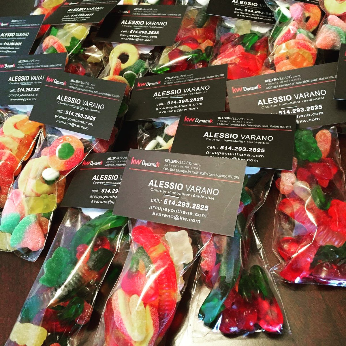 Loriamaria23's tweet photo. Tks @alessiovarano @kwdynamik 4 severing these at ur open house this past weekend #sugarush  #kwdynamik #realastate https://t.co/db7DYc2Ew6