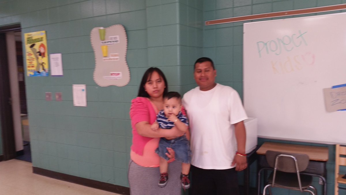 DrStacieStanley's tweet photo. Week 5 @MW_Savage F.I.R.E. parent academy.  Great #One91 families! https://t.co/fUya8T0yYo