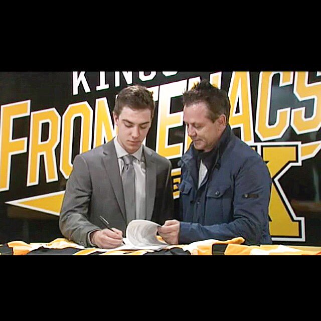 dunkley09's tweet photo. Extremely excited to have officially signed with the @KingstonFronts can't wait to get started! https://t.co/H7vhgtc9Os