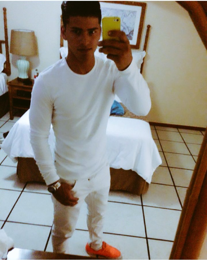 warrioryeslyb's tweet photo. #JhonAlexElMejor  siempre , siempre 😍 https://t.co/qM7W0jqYmL