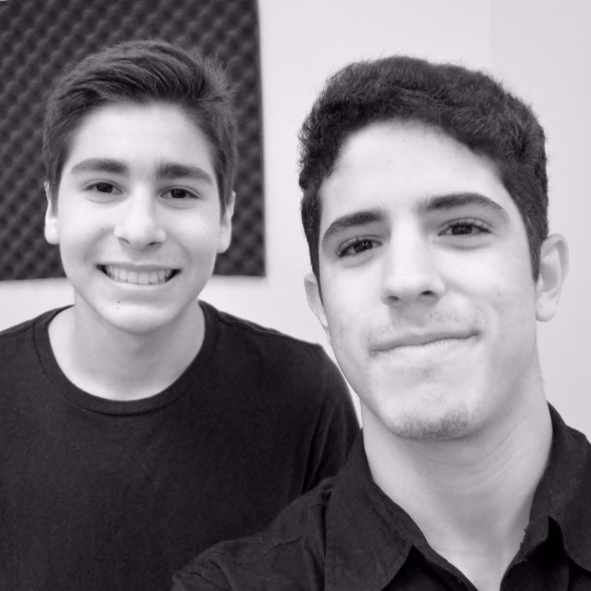 SomosRetz's tweet photo. #RetzTime 😎🎶 https://t.co/YwDaoXh4Zg
