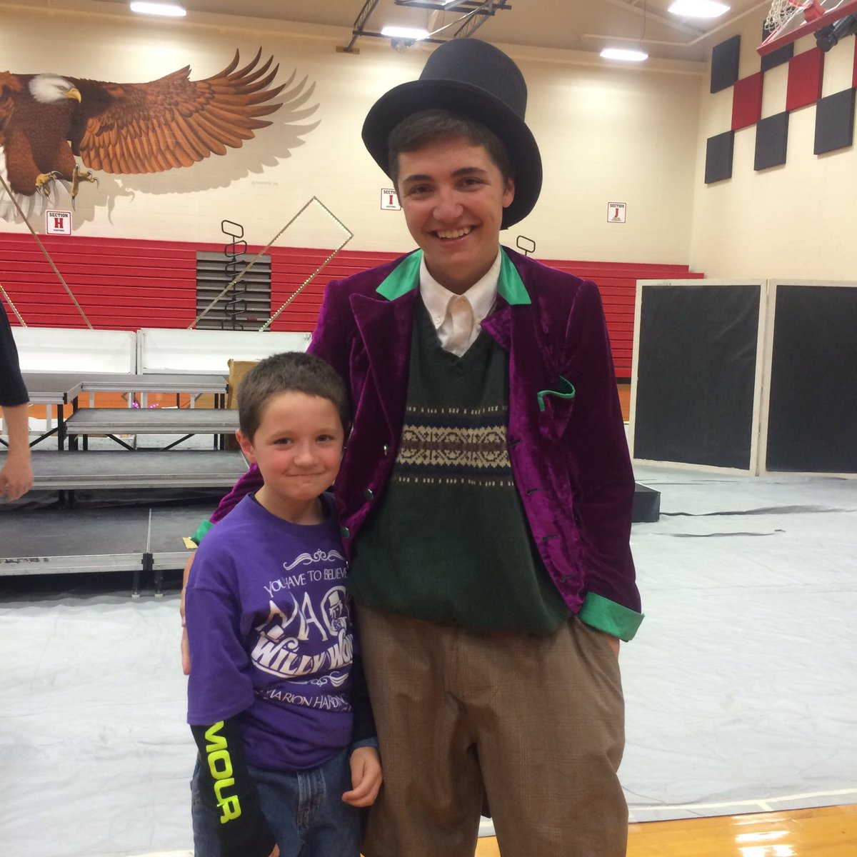 MrsAdams2ndGr's tweet photo. Ty Harding students for sharing your talent. #littlebrotherbeamingwithpride #talent #awesomeshow #mcspride https://t.co/2BhC5uHiZF
