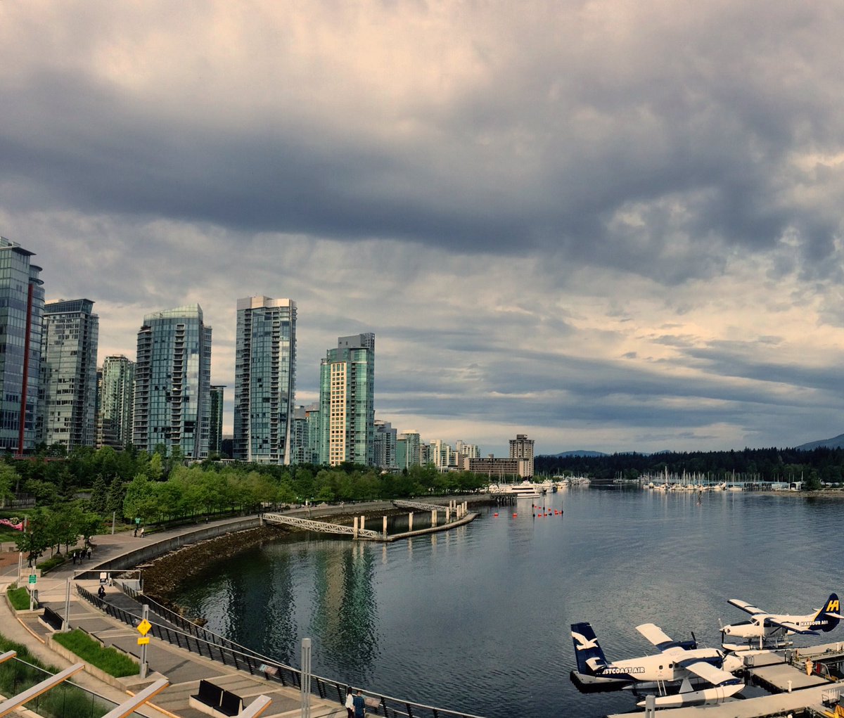Great view to end off a great day w/ <a href="/SFUCED/">SFU CED Program</a> visiting social enterprises in the DT Eastside.